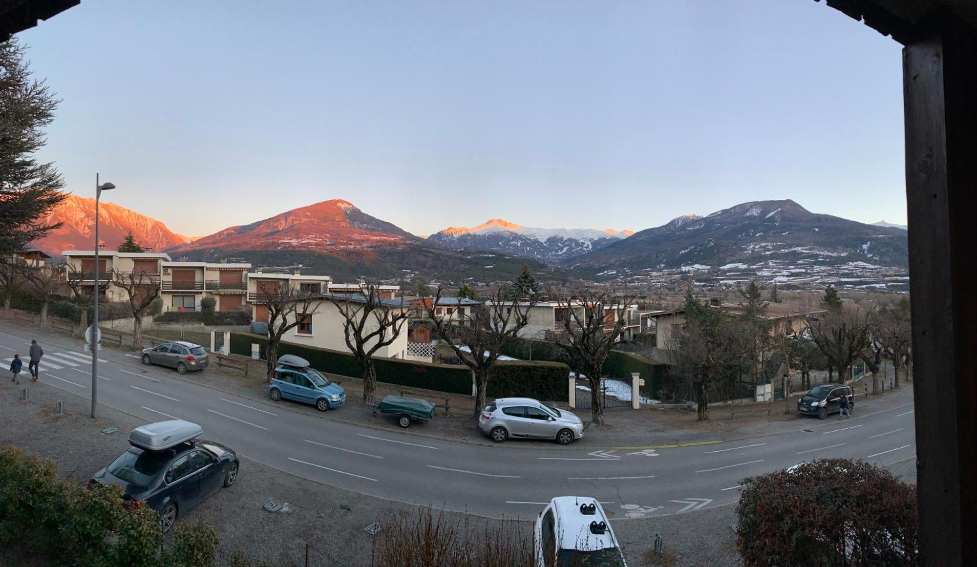 Agreable A Deux Pas Du Plan D'eau Apartment Embrun